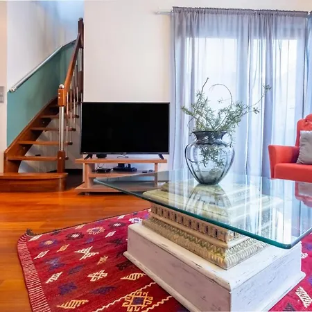 Flat With Terrace Near Istiklal Street Apartamento